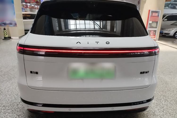 Used Hima AITO M7 2026 Model Range-Extending Ultra All-Wheel Drive 6-Seater Version Rear