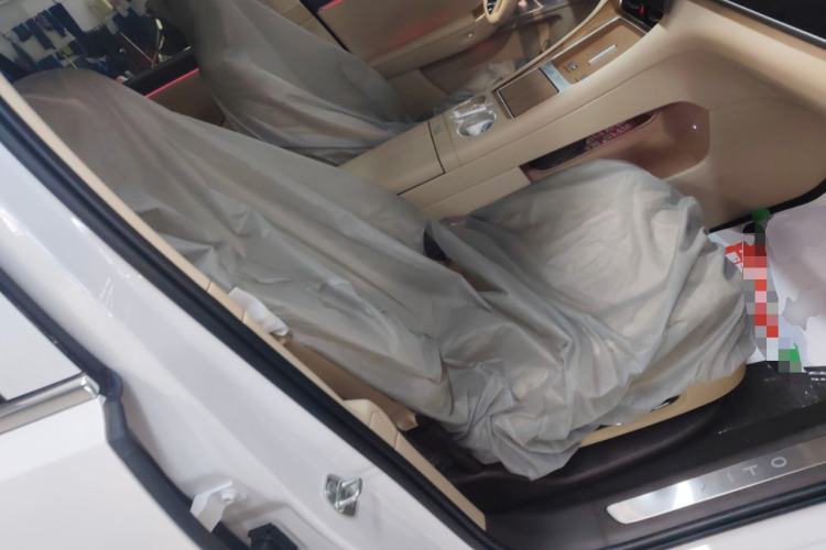 Used Hima AITO M7 2026 Model Range-Extending Max All-Wheel Drive 5-Seater Version Right Front Seat