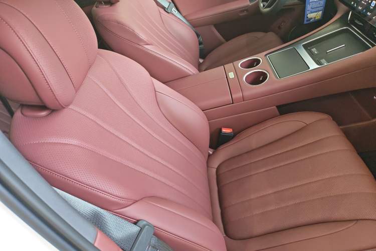 Used Hima AITO M7 2026 Model, Range-Extended Max Long-Range Version, 5 Seats Right Front Seat