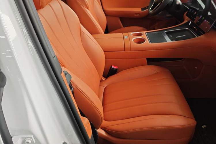 Used Hima AITO M7 2026 Model Pure Electric Max Long Range 6-Seater Version Right Front Seat