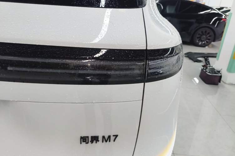Used Hima AITO M7 2026 Model Range-Extending Ultra All-Wheel Drive 6-Seater Version Right Rear Taillight