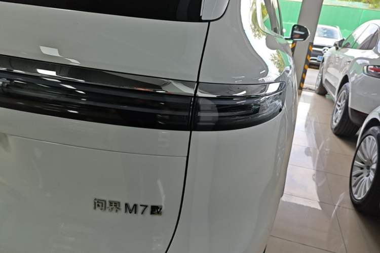Used Hima AITO M7 2026 Model Pure Electric Max Long Range 6-Seater Version Right Rear Taillight
