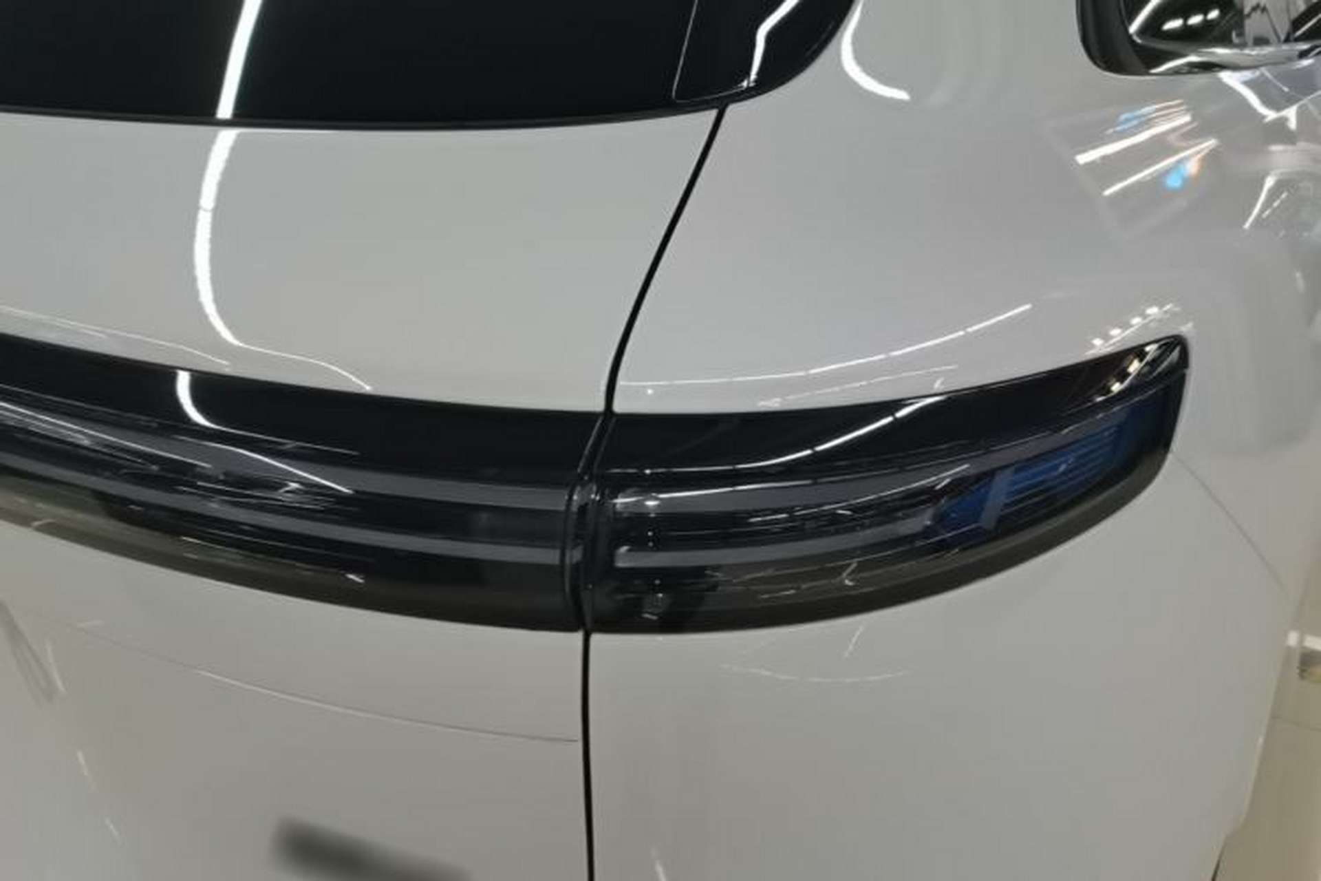 Used Hima AITO M7 2026 Model Pure Electric Max All-Wheel Drive 5-Seater Version Right Rear Taillight