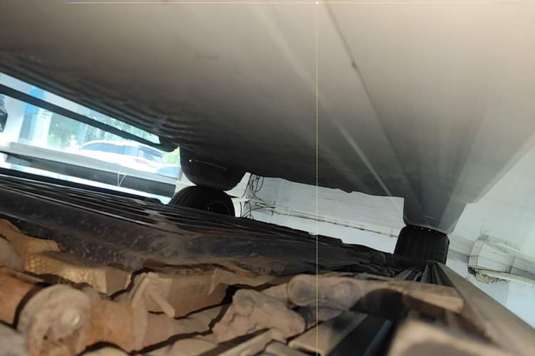 Used Hima AITO M7 2026 Model Range-Extending Ultra All-Wheel Drive 5-Seater Version Right Side Sill