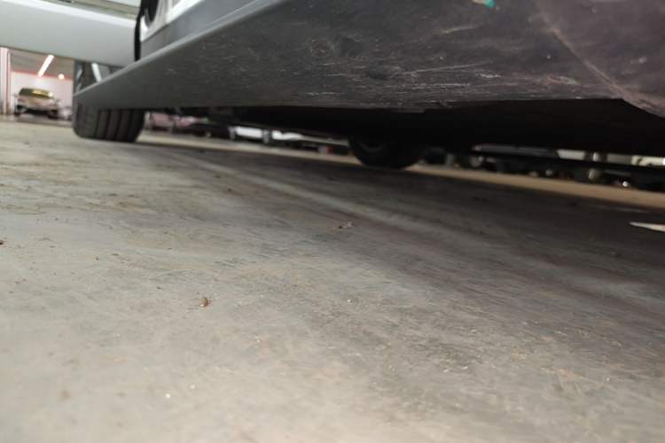 Used Hima AITO M7 2026 Model Range-Extending Ultra All-Wheel Drive 6-Seater Version Right Side Sill