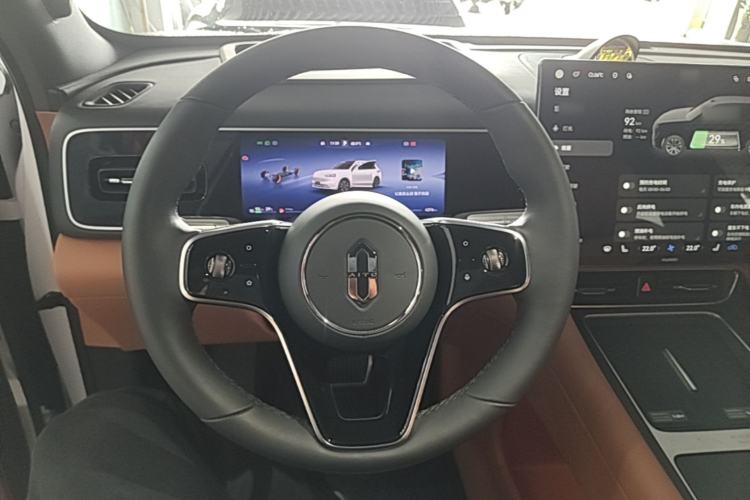 Used Hima AITO M7 2026 Model Range-Extending Ultra All-Wheel Drive 6-Seater Version Steering Wheel