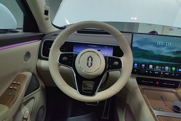 Used Hima AITO M7 2026 Model Range-Extending Ultra All-Wheel Drive 6-Seater Version Steering Wheel