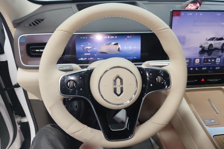 Used Hima AITO M7 2026 Model Range-Extending Max All-Wheel Drive 5-Seater Version Steering Wheel
