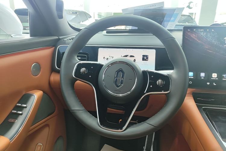 Used Hima AITO M7 2026 Model Range-Extending Pro+ All-Wheel Drive 5-Seater Version Steering Wheel