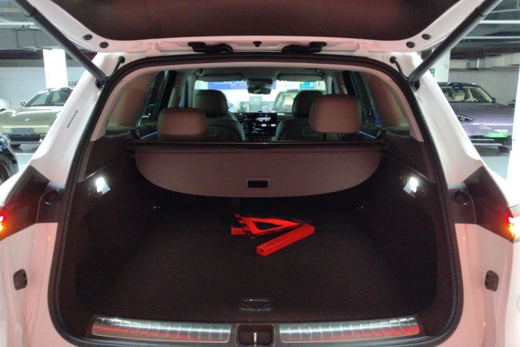 Used Hima AITO M7 2026 Model Range-Extending Max All-Wheel Drive 5-Seater Version Trunk