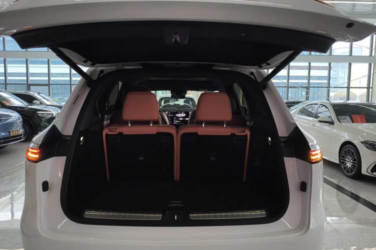 Used Hima AITO M7 2026 Model Range-Extending Ultra All-Wheel Drive 6-Seater Version Trunk