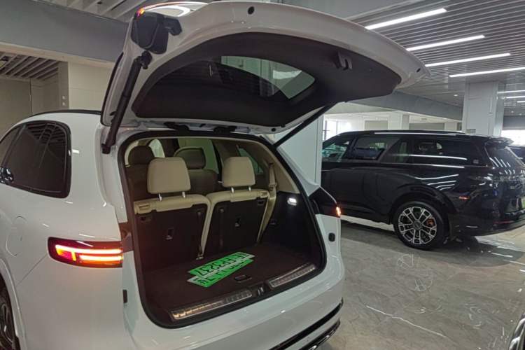 Used Hima AITO M7 2026 Model Range-Extending Ultra All-Wheel Drive 6-Seater Version Trunk