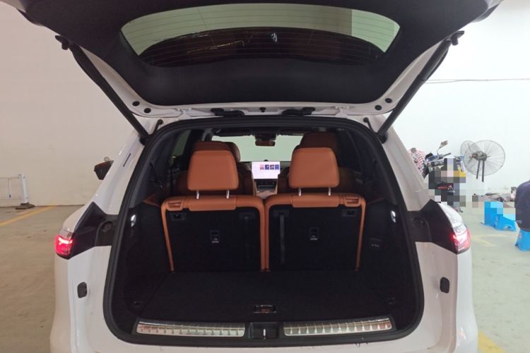Used Hima AITO M7 2026 Model Range-Extending Ultra All-Wheel Drive 6-Seater Version Trunk