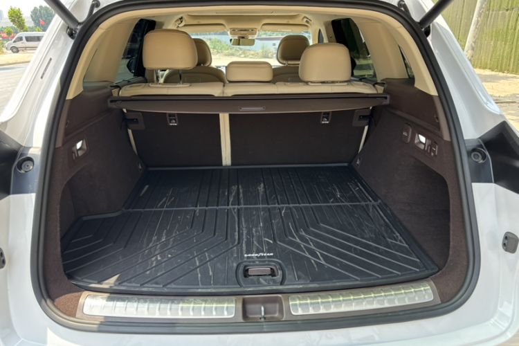 Used Hima AITO M7 2026 Model Range-Extending Pro+ All-Wheel Drive 5-Seater Version Trunk