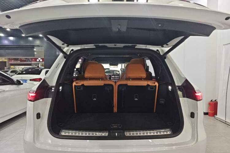 Used Hima AITO M7 2026 Model Range-Extending Ultra All-Wheel Drive 6-Seater Version Trunk