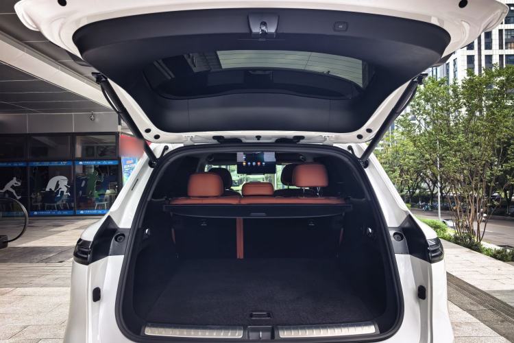 Used Hima AITO M7 2026 Model Range-Extending Max All-Wheel Drive 5-Seater Version Trunk