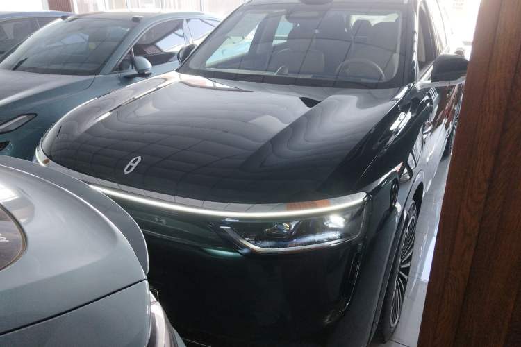 Used Hima AITO M8 2025 Extended-Range Ultra Version 53.4 kWh 6-Seater Edition Exterior 1