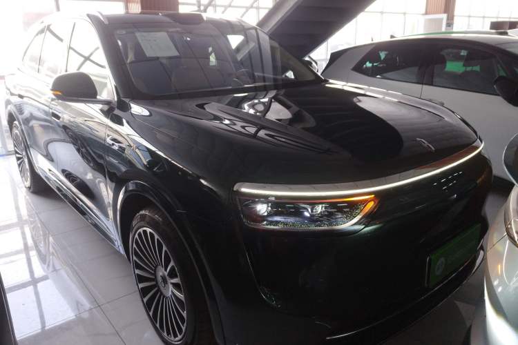 Used Hima AITO M8 2025 Extended-Range Ultra Version 53.4 kWh 6-Seater Edition Exterior 2