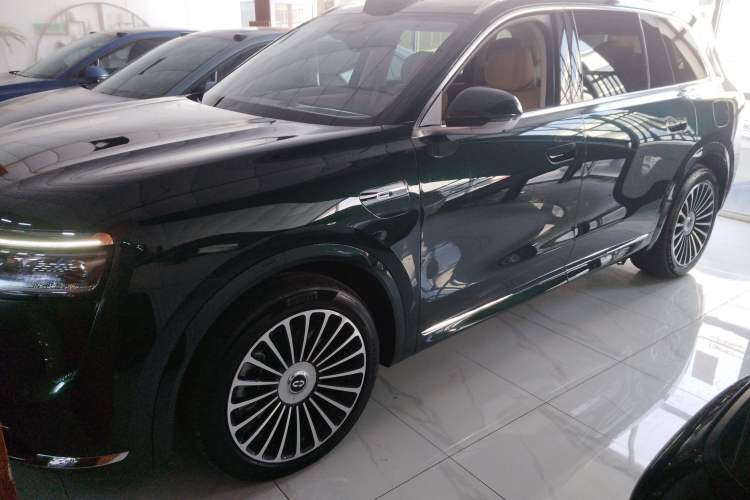Used Hima AITO M8 2025 Extended-Range Ultra Version 53.4 kWh 6-Seater Edition Exterior 3
