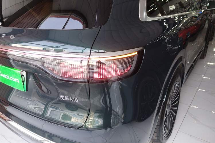 Used Hima AITO M8 2025 Extended-Range Ultra Version 53.4 kWh 6-Seater Edition Exterior 6