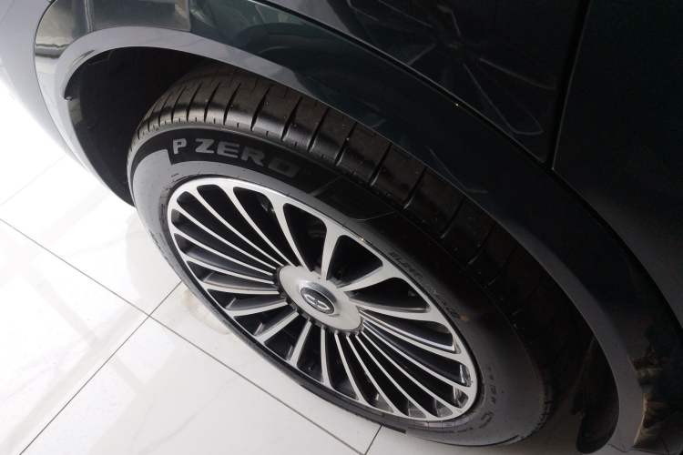 Used Hima AITO M8 2025 Extended-Range Ultra Version 53.4 kWh 6-Seater Edition Exterior 8