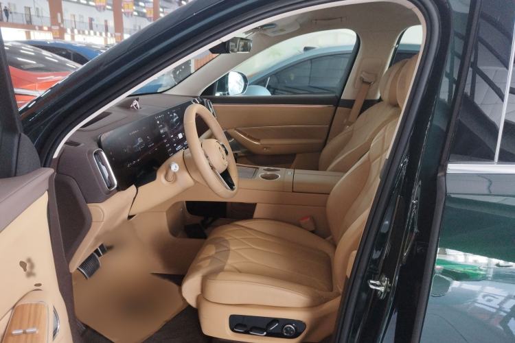 Used Hima AITO M8 2025 Extended-Range Ultra Version 53.4 kWh 6-Seater Edition Left Front Seat