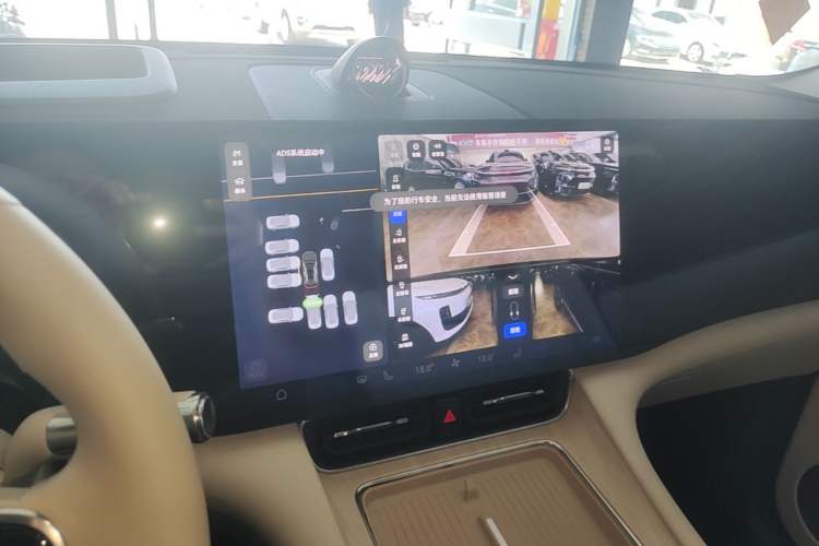 Used Hima AITO M8 2025 Extended-Range Ultra Version 53.4 kWh 6-Seater Edition Audio And AC Panel