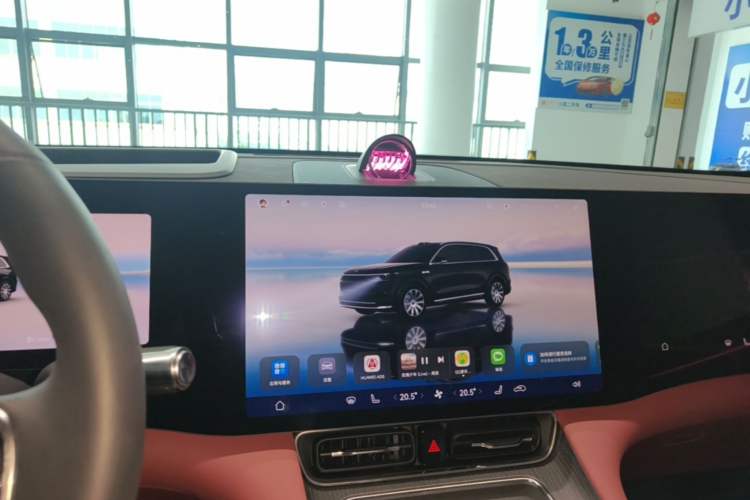 Used Hima AITO M8 2025 Extended-Range Max+ Version 53.4 kWh 6-Seater Edition Audio And AC Panel