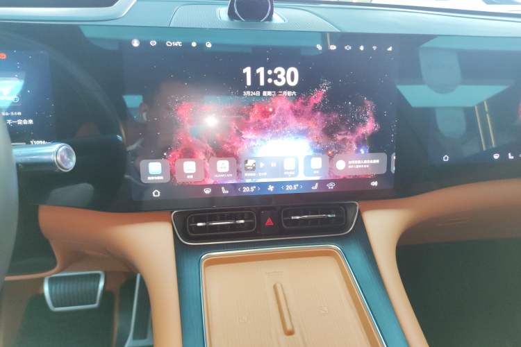 Used Hima AITO M8 2025 Extended-Range Max+ Version 53.4 kWh 5-Seater Edition Audio And AC Panel