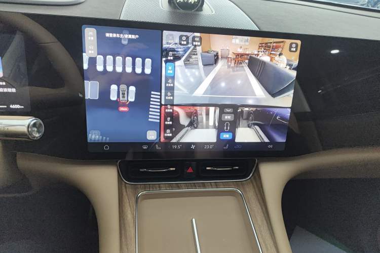 Used Hima AITO M8 2025 Extended-Range Max+ Version 53.4 kWh 6-Seater Edition Audio And AC Panel