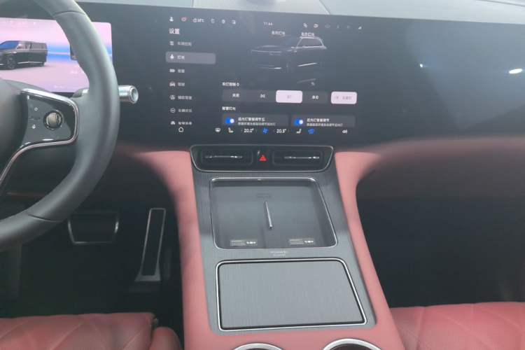 Used Hima AITO M8 2025 Extended-Range Ultra Version 53.4 kWh 5-Seater Edition Audio And AC Panel