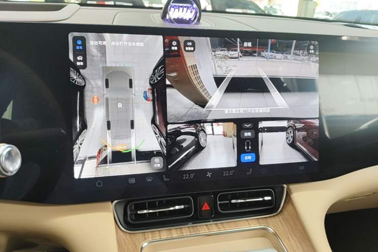 Used Hima AITO M8 2025 Extended-Range Ultra Version 53.4 kWh 6-Seater Edition Audio And AC Panel