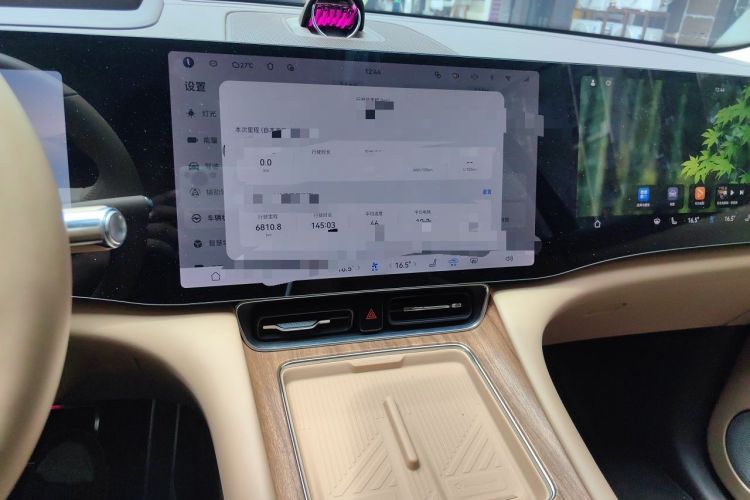 Used Hima AITO M8 2025 Extended-Range Ultra Version 53.4 kWh 6-Seater Edition Audio And AC Panel