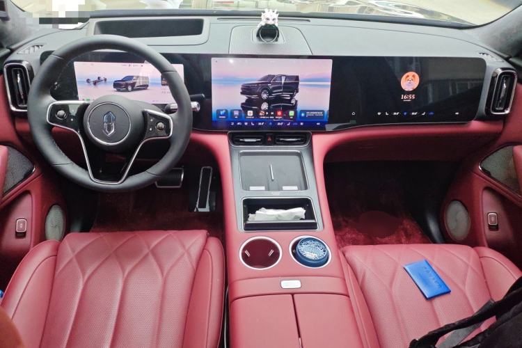 Used Hima AITO M8 2025 Model, Pure Electric Max+ Five-Seat All-Wheel-Drive Version Center Console