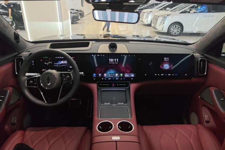 Used Hima AITO M8 2025 Extended-Range Max+ Version 53.4 kWh 6-Seater Edition Center Console