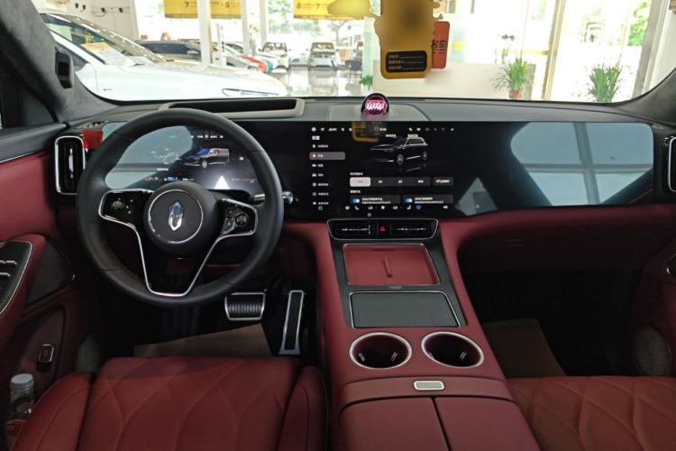 Used Hima AITO M8 2025 Extended-Range Max+ Version 53.4 kWh 6-Seater Edition Center Console