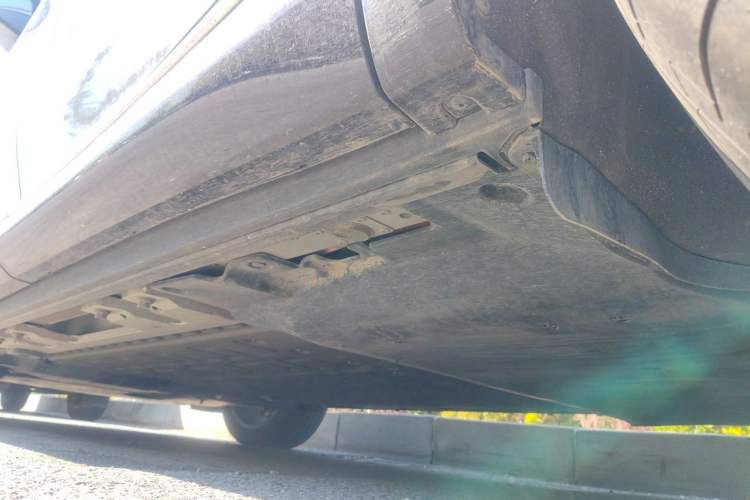 Used Hima AITO M8 2025 Extended-Range Max Version 37 kWh 5-Seater Chassis Rear Left