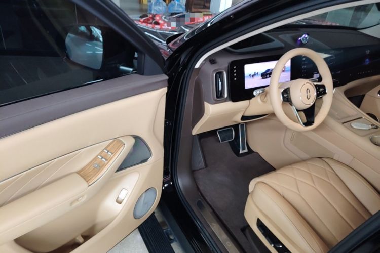 Used Hima AITO M8 2025 Extended-Range Max+ Version 53.4 kWh 6-Seater Edition Driver Seat