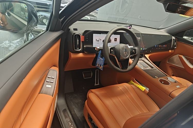 Used Hima AITO M8 2025 Model Range-Extended Max Version 53.4kWh Six-Seater (896-line LiDAR) Driver Seat