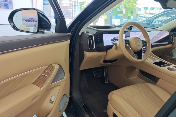 Used Hima AITO M8 2025 Extended-Range Max+ Version 53.4 kWh 5-Seater Edition Driver Seat