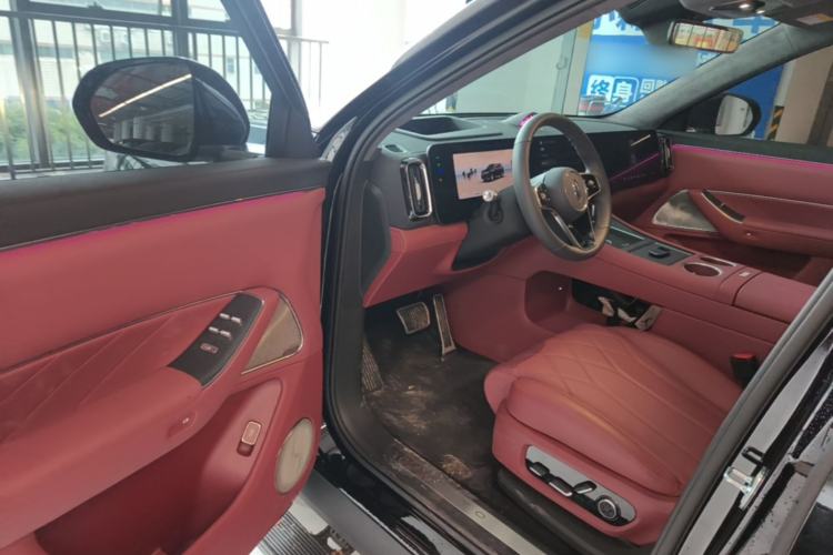 Used Hima AITO M8 2025 Extended-Range Max+ Version 53.4 kWh 6-Seater Edition Driver Seat