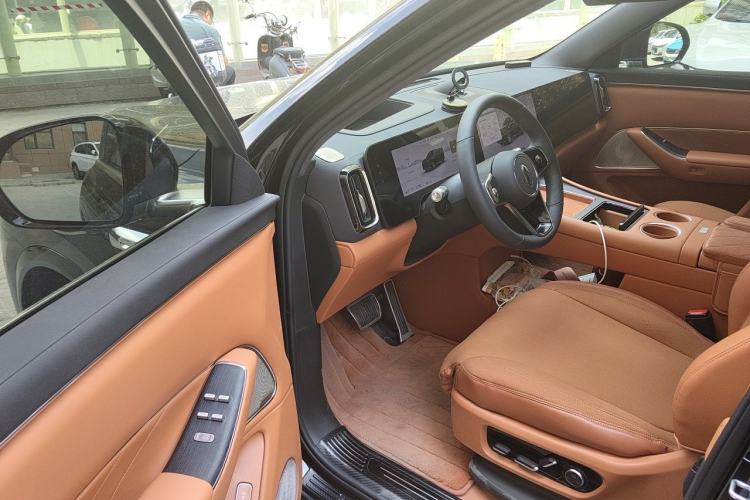 Used Hima AITO M8 2025 Extended-Range Ultra Version 53.4 kWh 6-Seater Edition Driver Seat