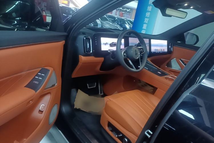 Used Hima AITO M8 2025 Model, Pure Electric Max+ Six-Seat Long-Range Version Driver Seat