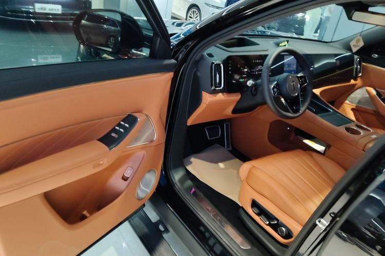 Used Hima AITO M8 2025 Extended-Range Max+ Version 53.4 kWh 6-Seater Edition Driver Seat