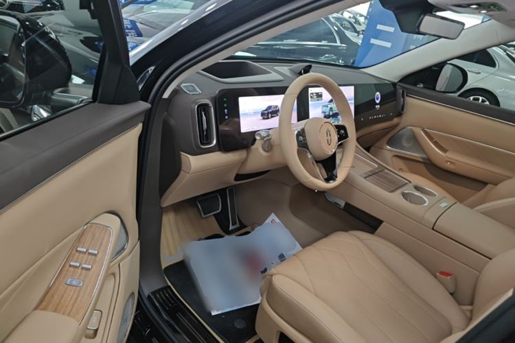 Used Hima AITO M8 2025 Extended-Range Max+ Version 53.4 kWh 6-Seater Edition Driver Seat