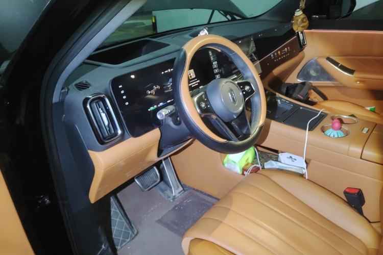 Used Hima AITO M8 2025 Extended-Range Max+ Version 53.4 kWh 6-Seater Edition Driver Seat