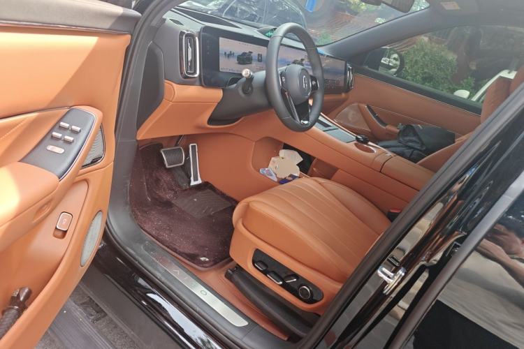 Used Hima AITO M8 2025 Extended-Range Ultra Version 53.4 kWh 6-Seater Edition Driver Seat