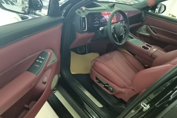 Used Hima AITO M8 2025 Model, Pure Electric Max+ Six-Seat Long-Range Version Driver Seat
