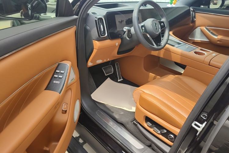 Used Hima AITO M8 2025 Extended-Range Max Version 37 kWh 5-Seater Driver Seat