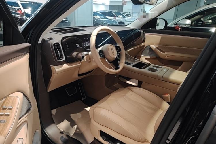 Used Hima AITO M8 2025 Extended-Range Max+ Version 53.4 kWh 6-Seater Edition Driver Seat